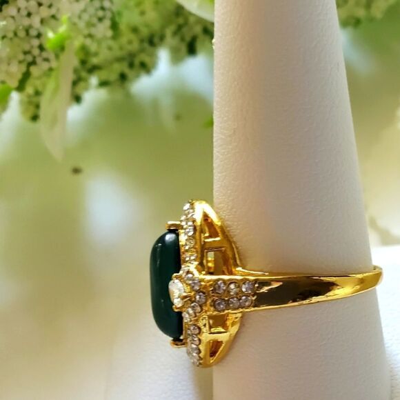 18K Gold on 925 Green Topaz & White Baguette Diamond Ring - Picture 3 of 4